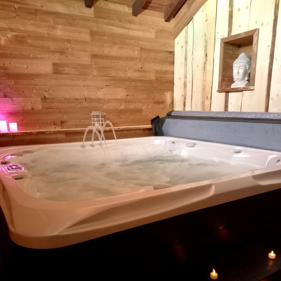 La Chapelle  La Petite Fermeヴィラ エクステリア 写真